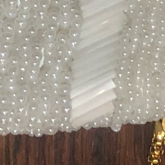 Stunning vintage beaded bridal handbag. - Picture 5 of 8